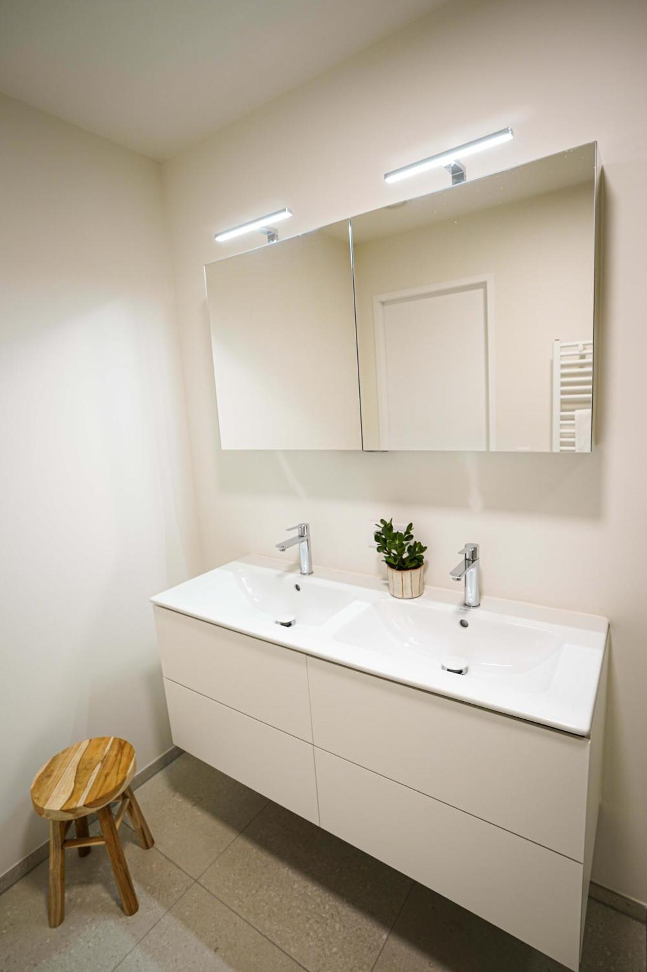 Huswell - Beautiful Apartment With Communal Pool And Gym オステンド エクステリア 写真