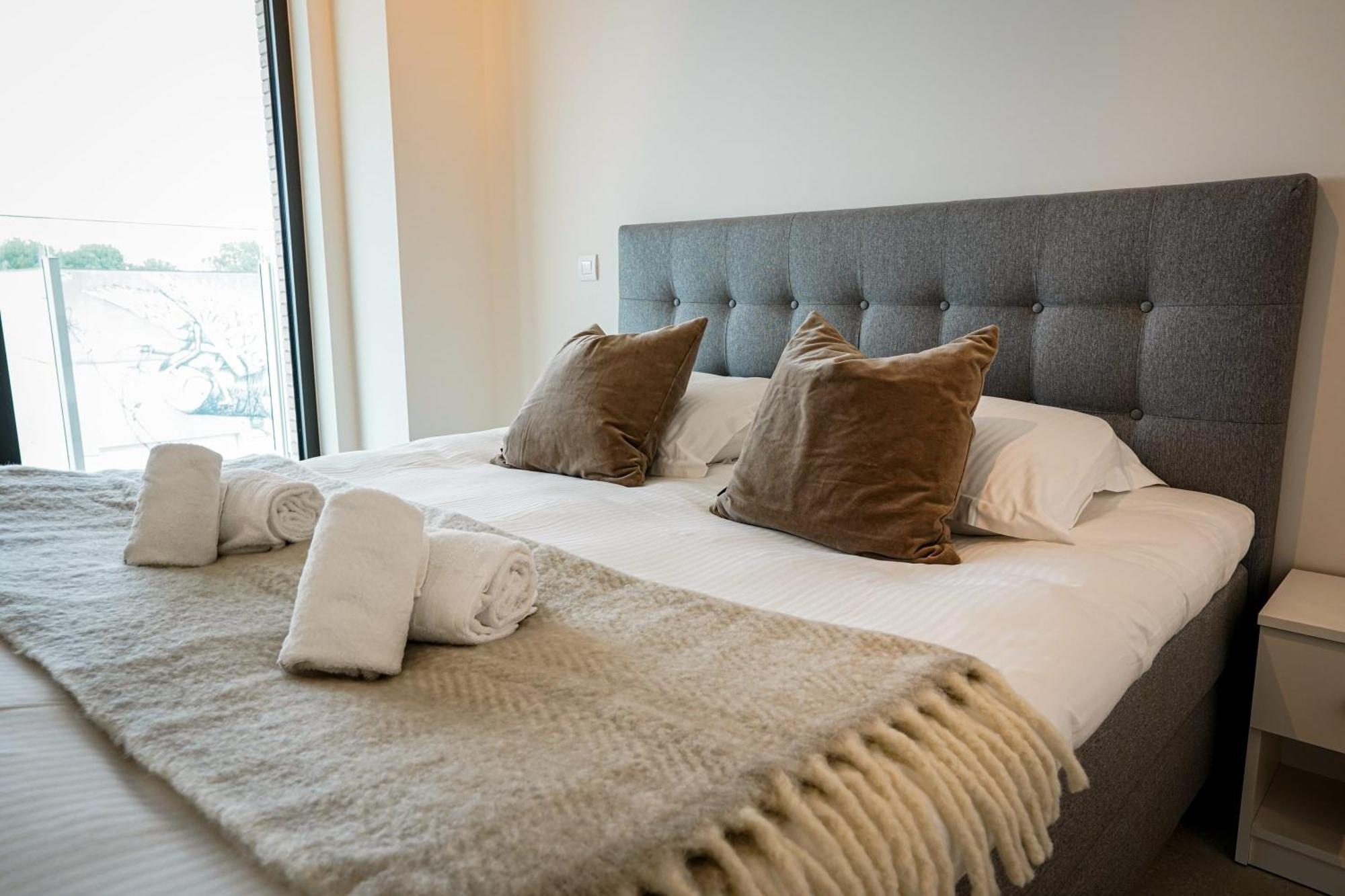Huswell - Beautiful Apartment With Communal Pool And Gym オステンド エクステリア 写真