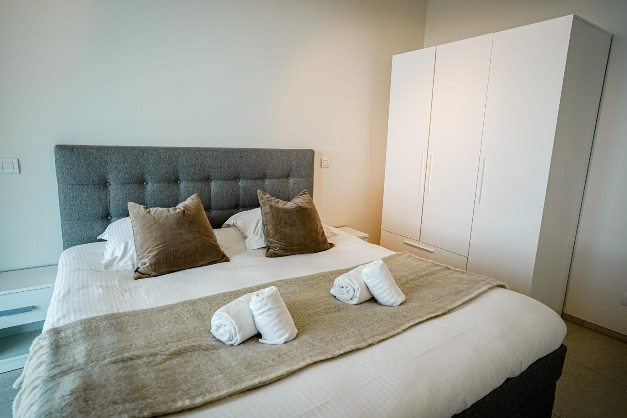 Huswell - Beautiful Apartment With Communal Pool And Gym オステンド エクステリア 写真