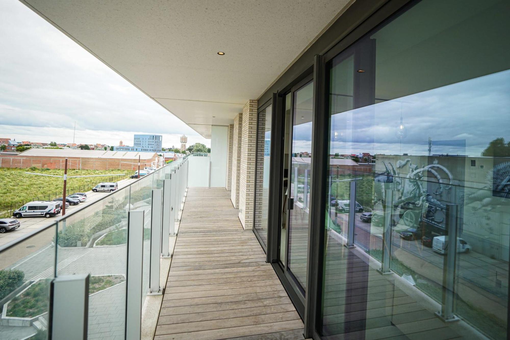 Huswell - Beautiful Apartment With Communal Pool And Gym オステンド エクステリア 写真